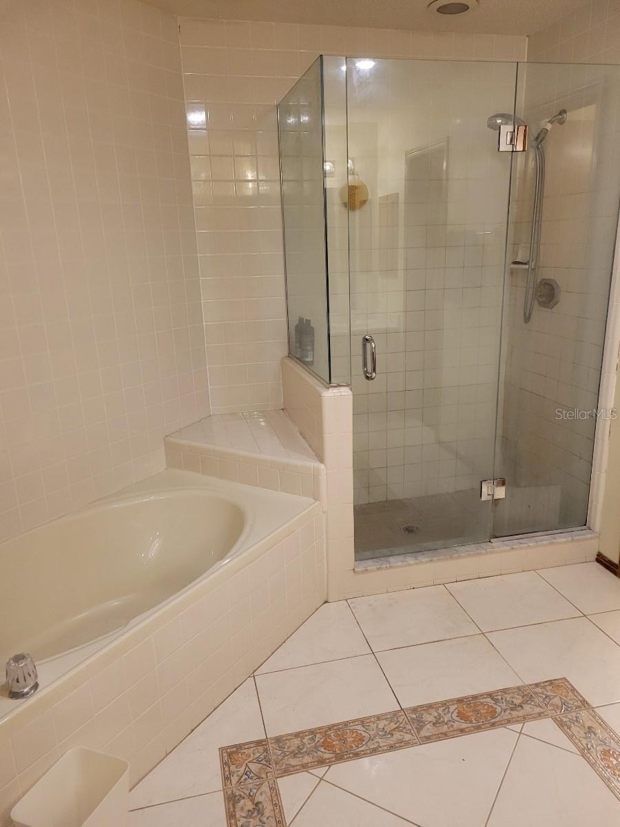 Image 13 of 29 For 3895 Biscayne Drive