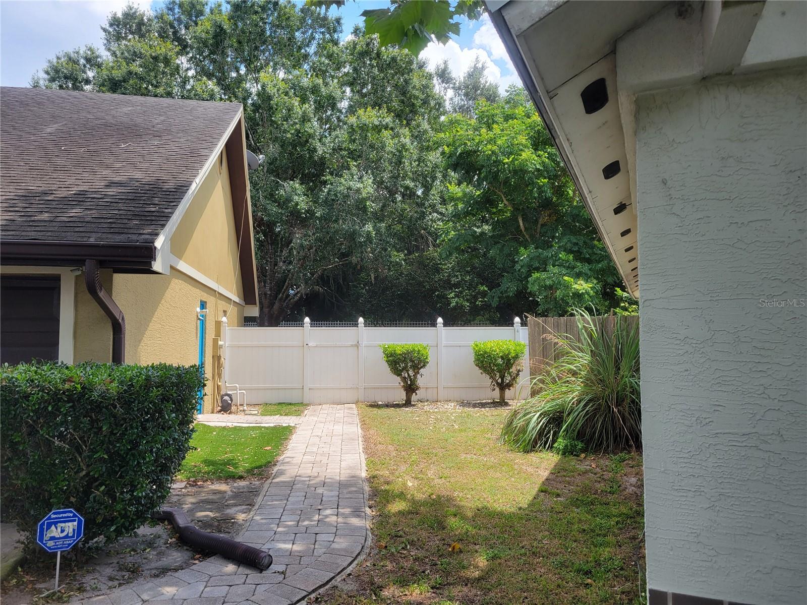 Image 27 of 29 For 3895 Biscayne Drive