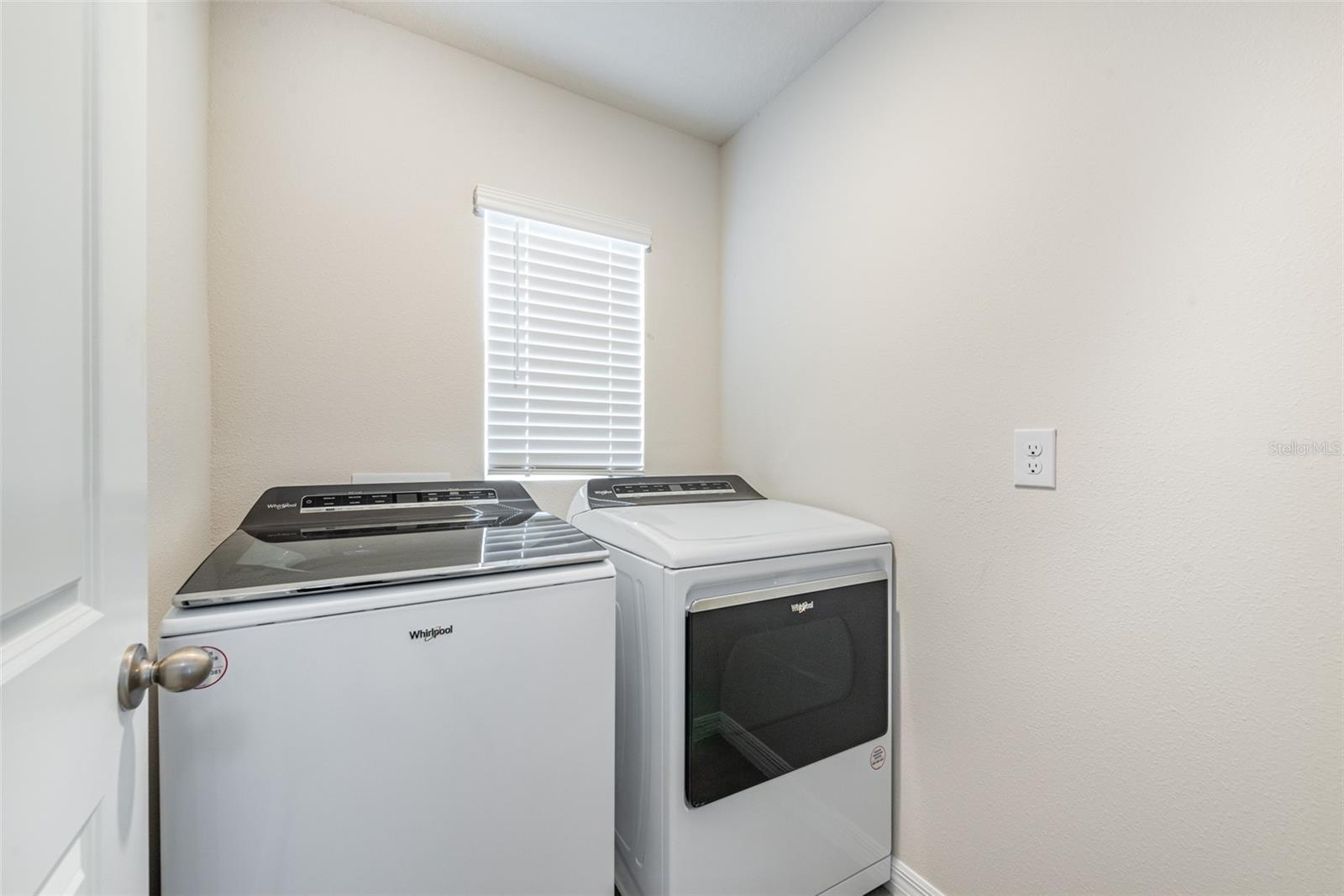 Image 20 of 67 For 10239 Charlotte Drive