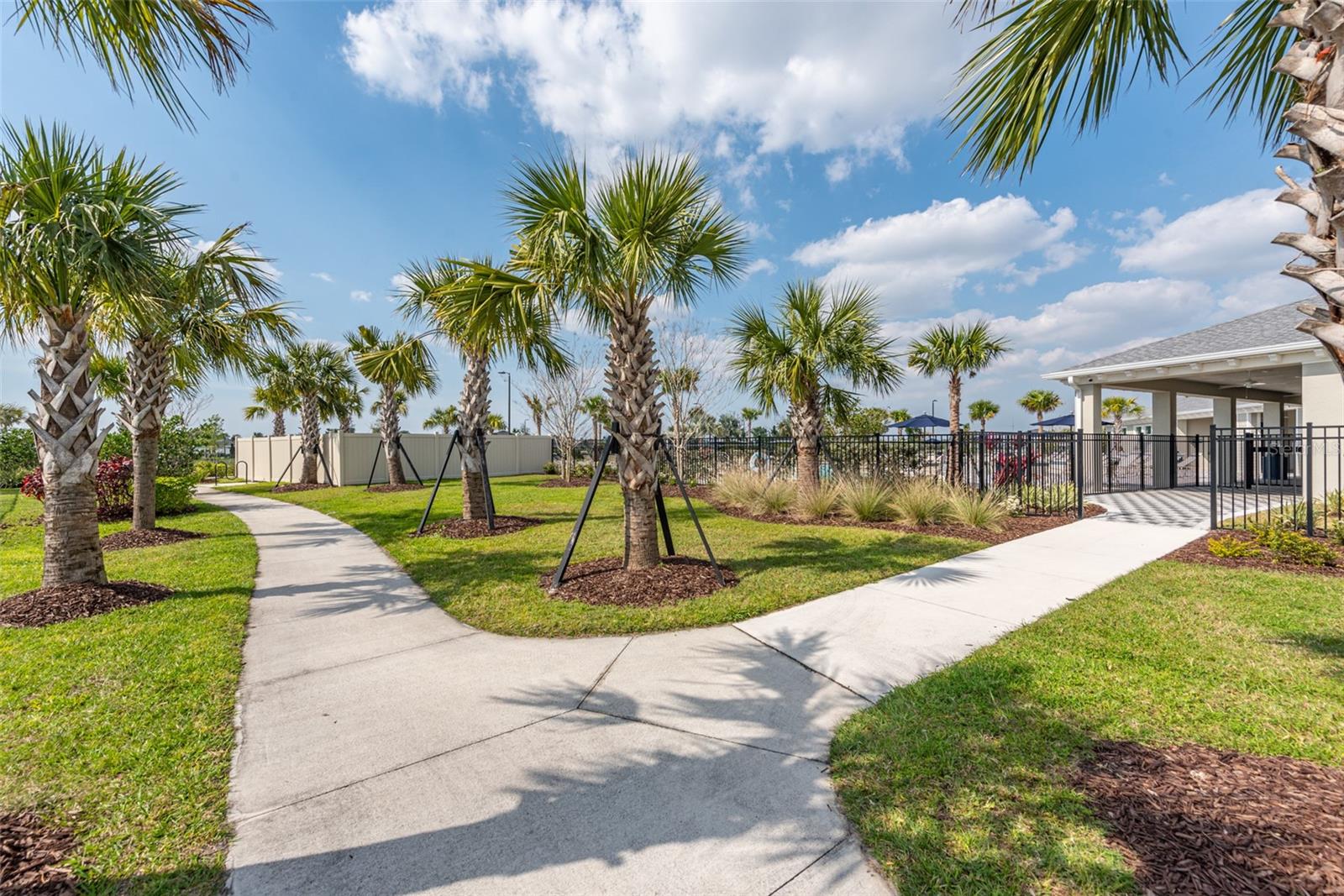 Image 30 of 67 For 10239 Charlotte Drive