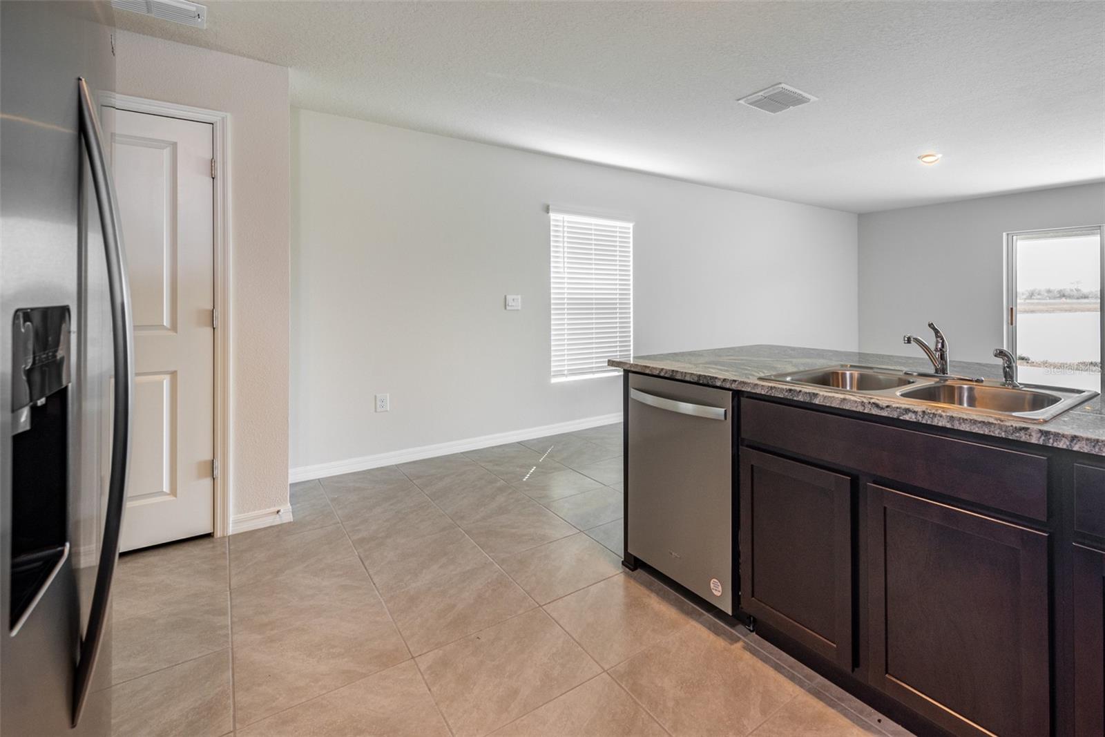 Image 5 of 67 For 10239 Charlotte Drive