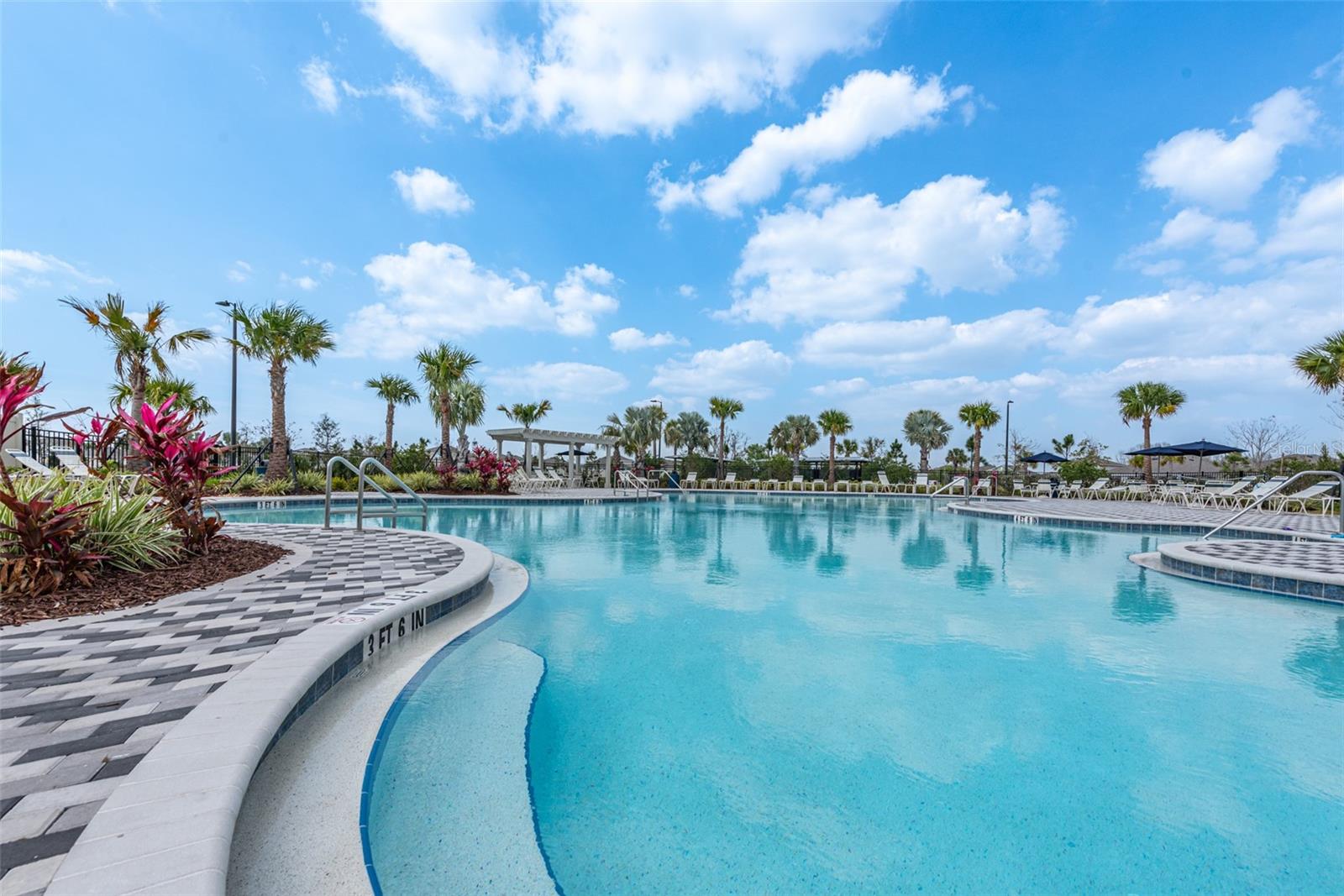 Image 61 of 67 For 10239 Charlotte Drive