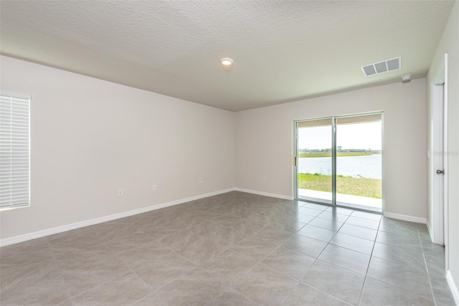 Image 9 of 67 For 10239 Charlotte Drive