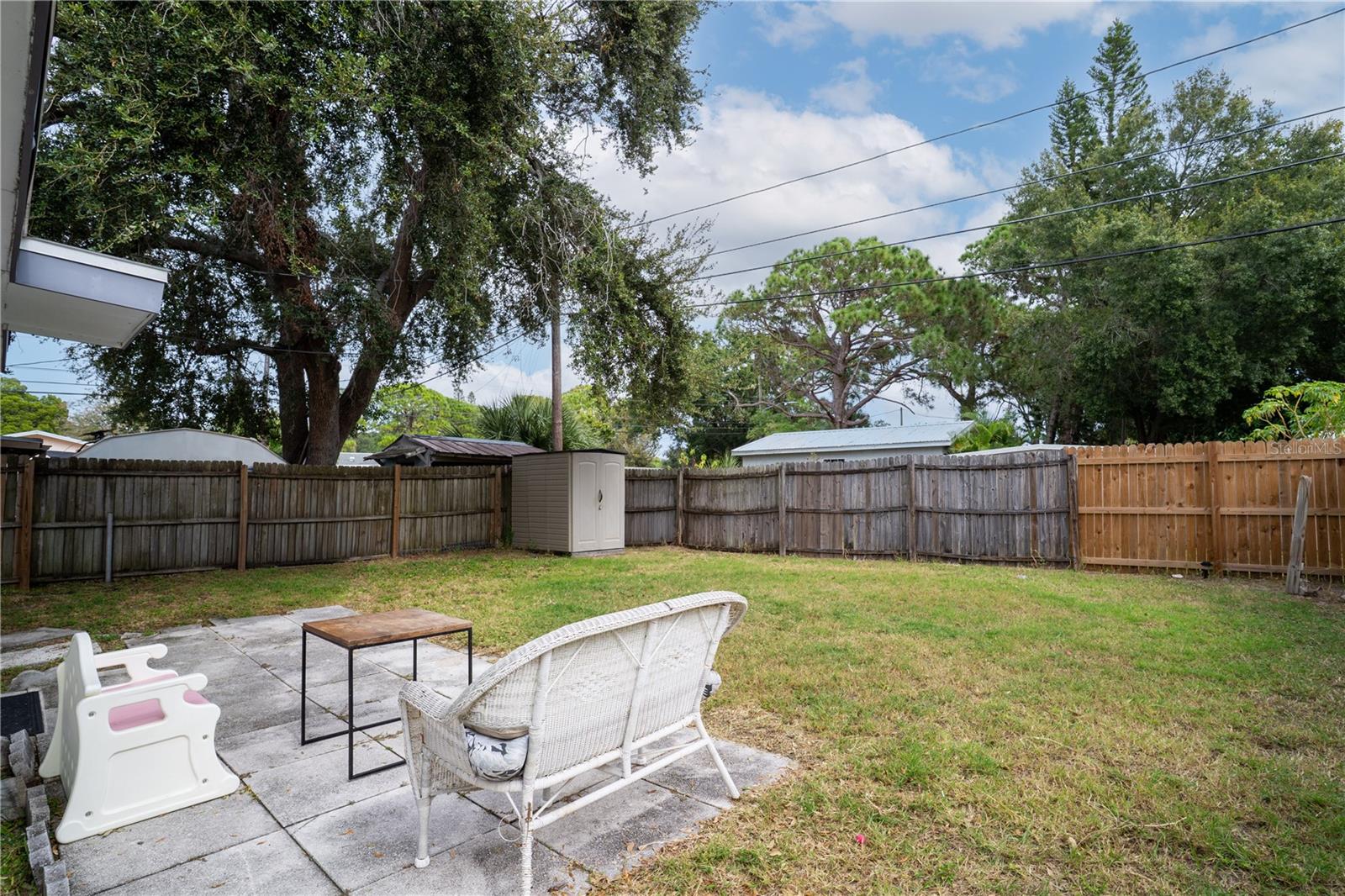 Image 19 of 28 For 718 Northmoor Avenue N