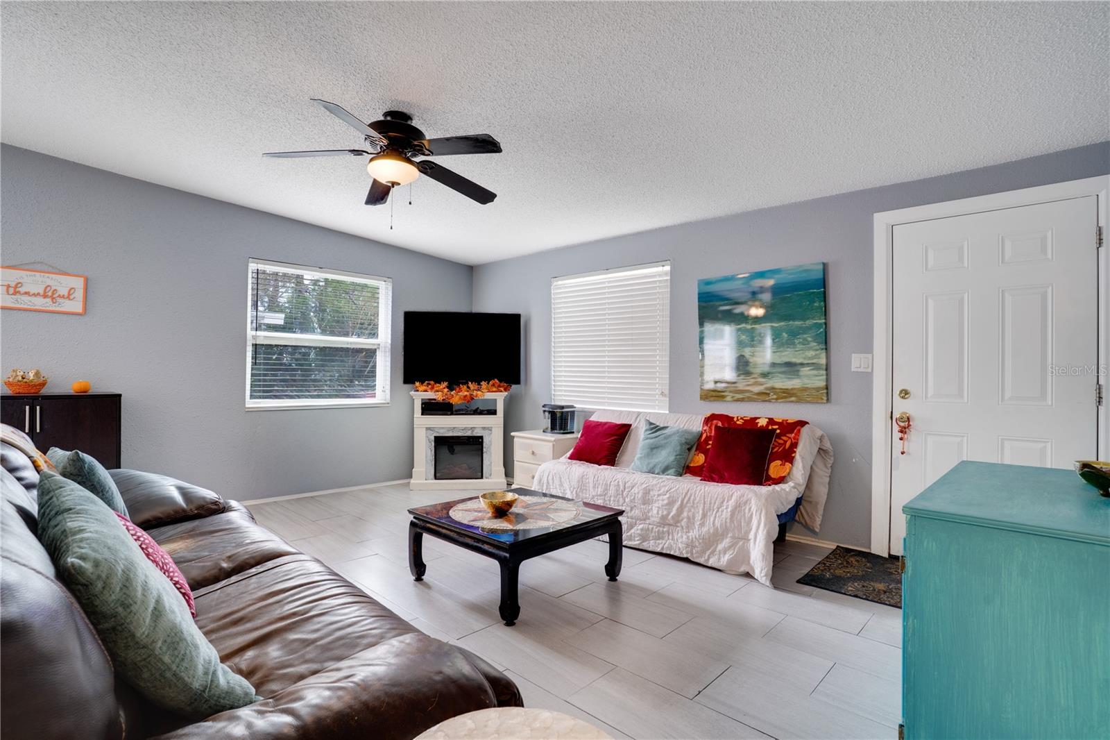 Image 4 of 28 For 718 Northmoor Avenue N