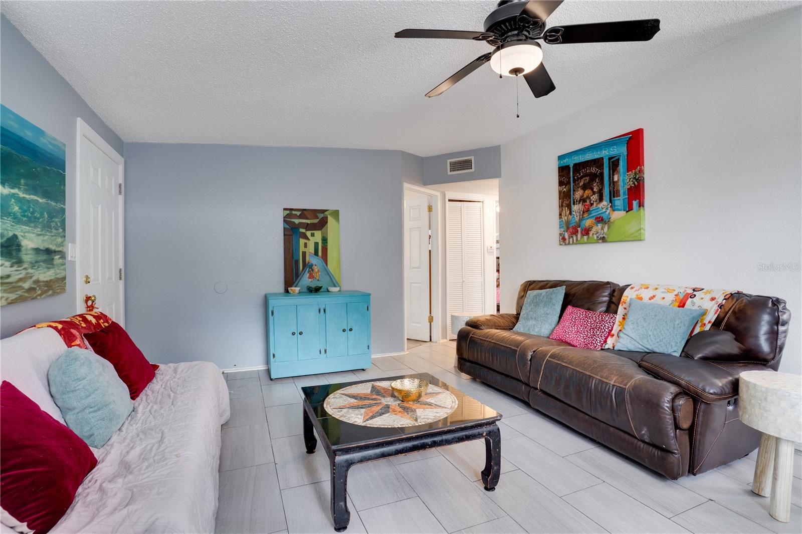 Image 5 of 28 For 718 Northmoor Avenue N