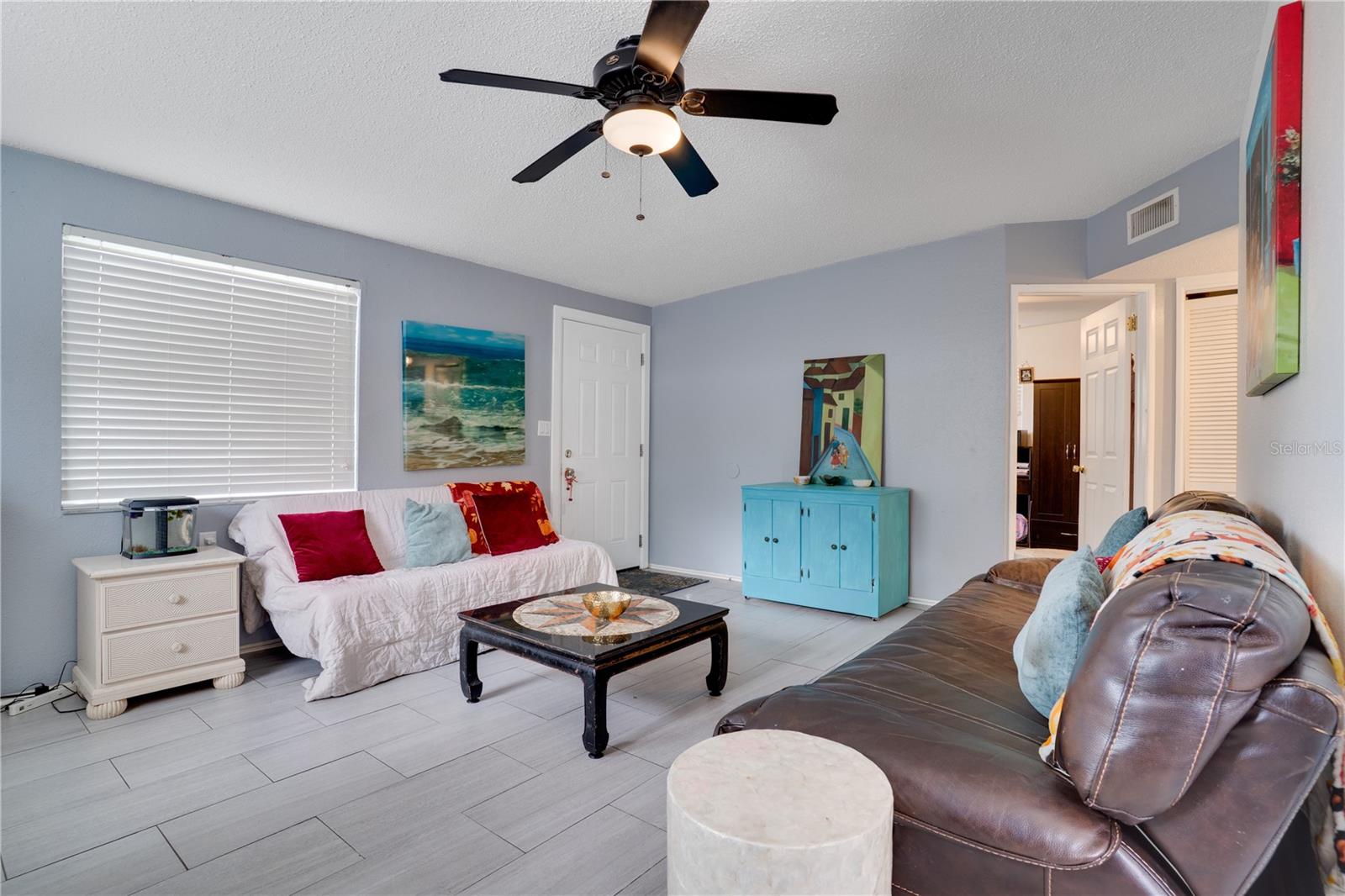 Image 6 of 28 For 718 Northmoor Avenue N