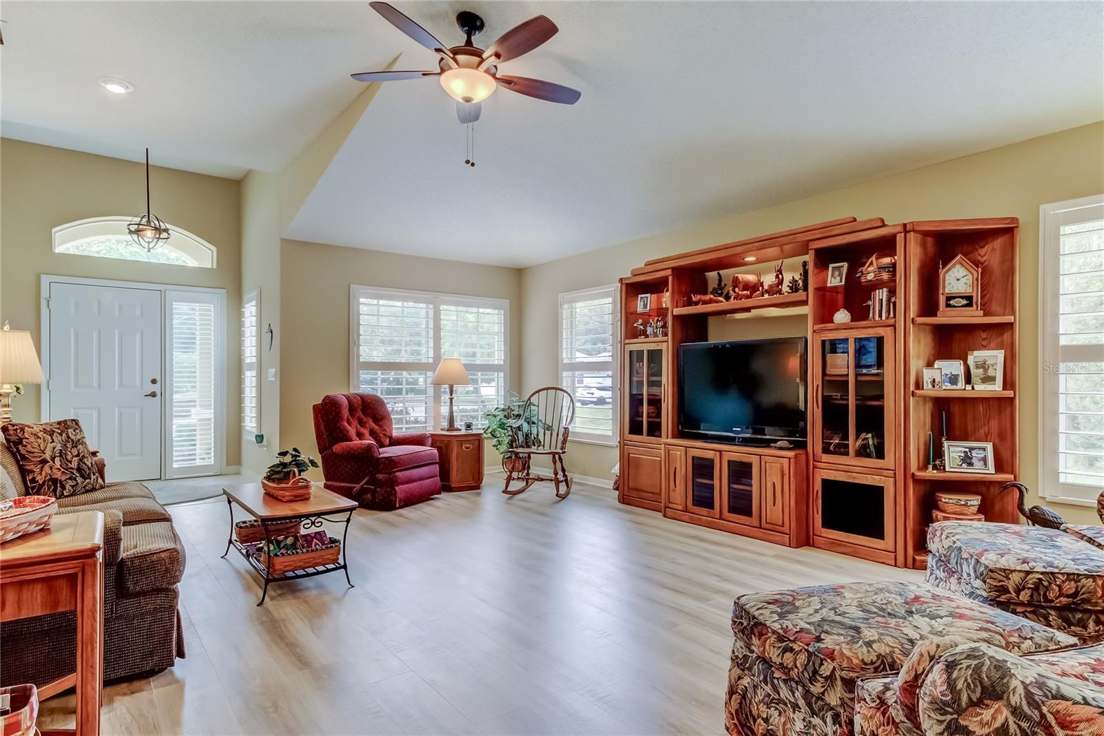 Image 11 of 72 For 1610 Cortleigh Drive