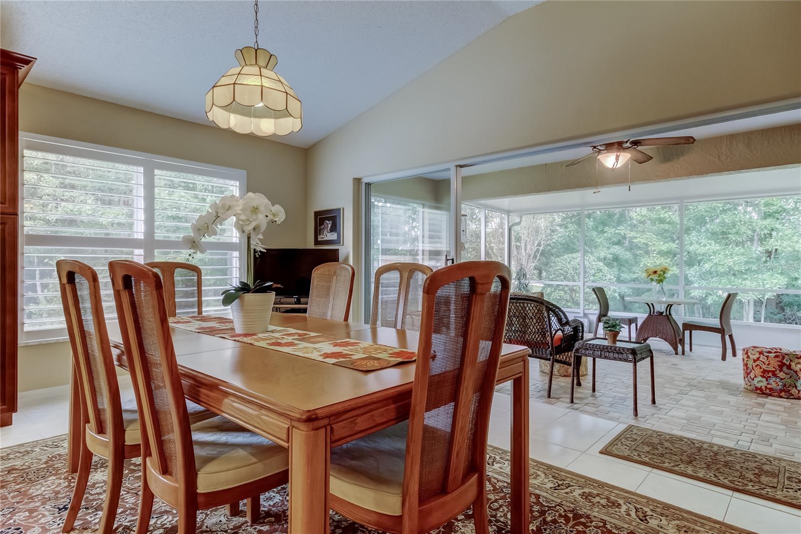 Image 23 of 72 For 1610 Cortleigh Drive