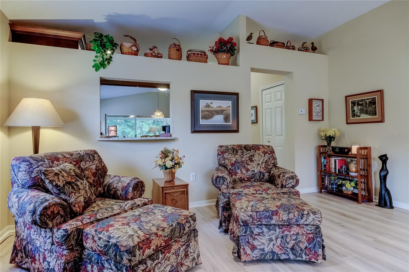 Image 9 of 72 For 1610 Cortleigh Drive