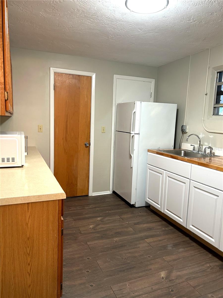 Image 4 of 11 For 3101 Canal Drive