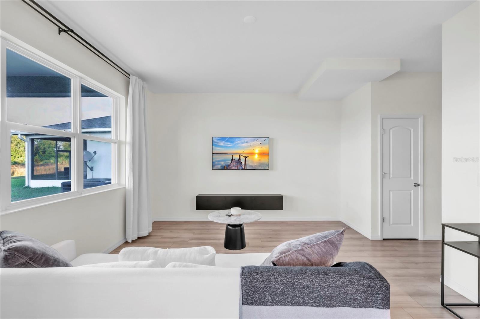 Image 10 of 39 For 11512 Gallatin Trail