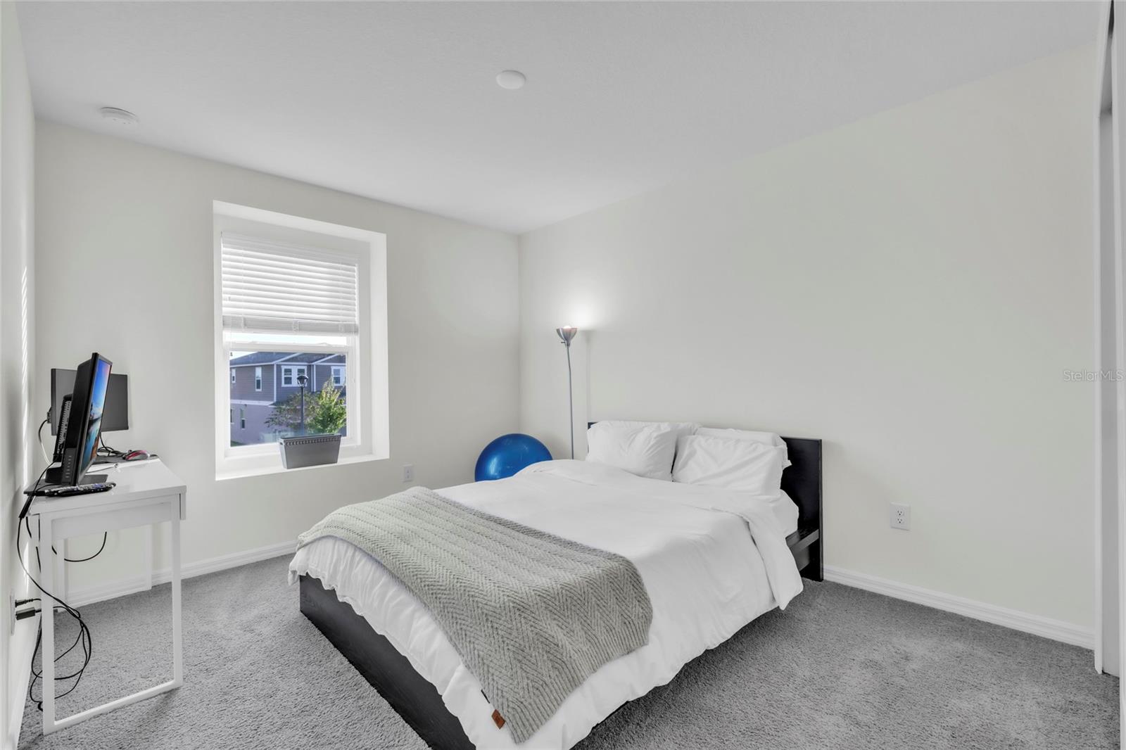 Image 21 of 39 For 11512 Gallatin Trail