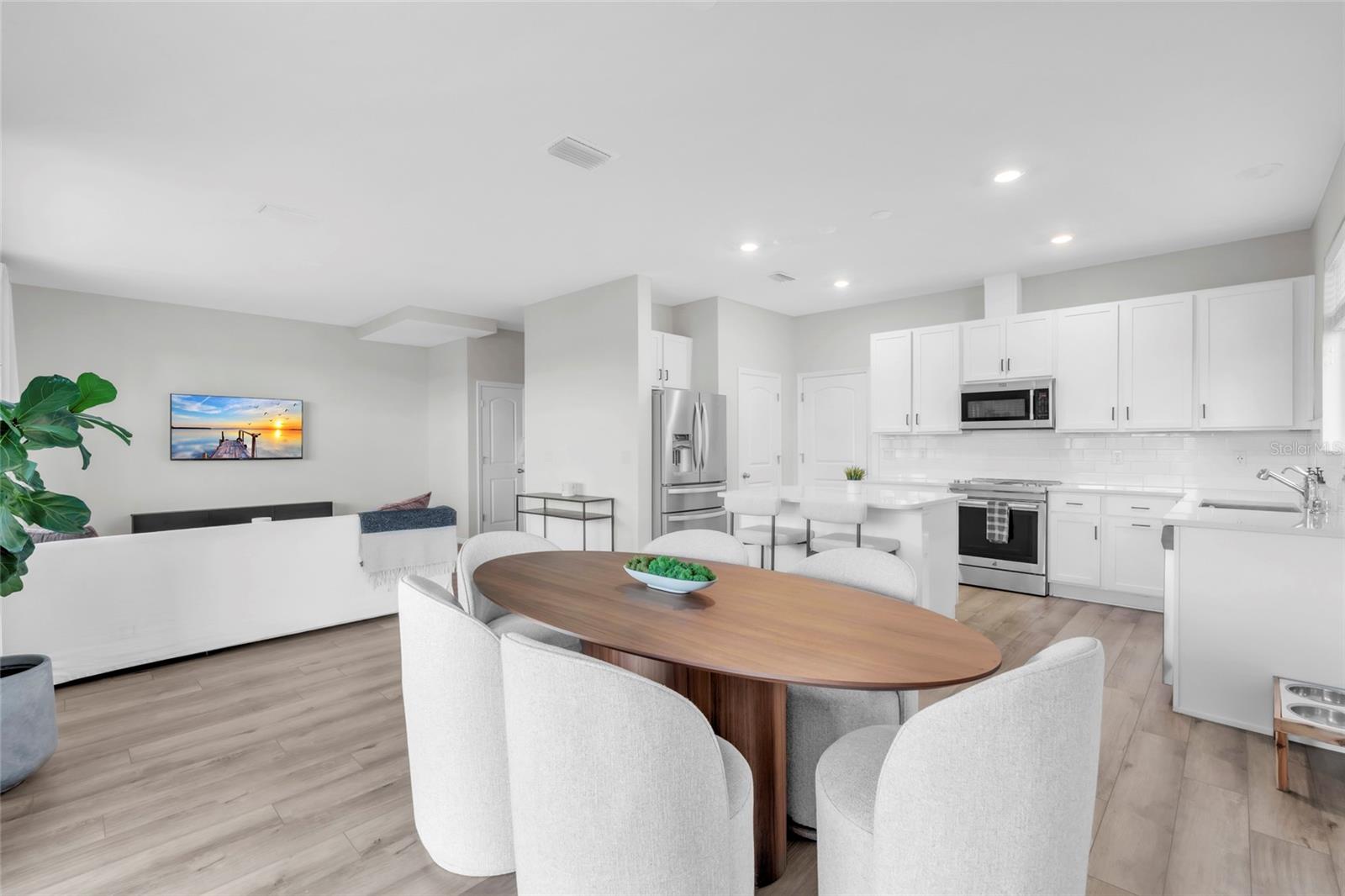 Image 7 of 39 For 11512 Gallatin Trail