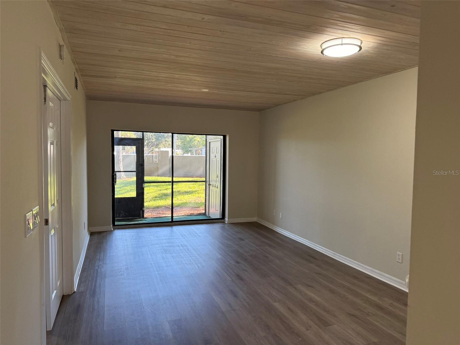 Details for 2388 Lake Heather Heights Court 104, DUNEDIN, FL 34698