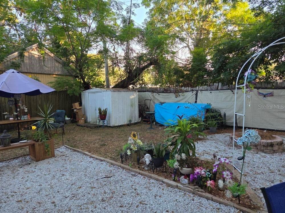 Image 17 of 21 For 6886 49th Avenue N