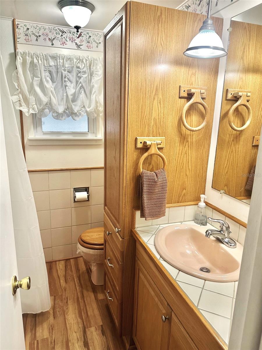 Listing photo id 9 for 11211 101st Street 93