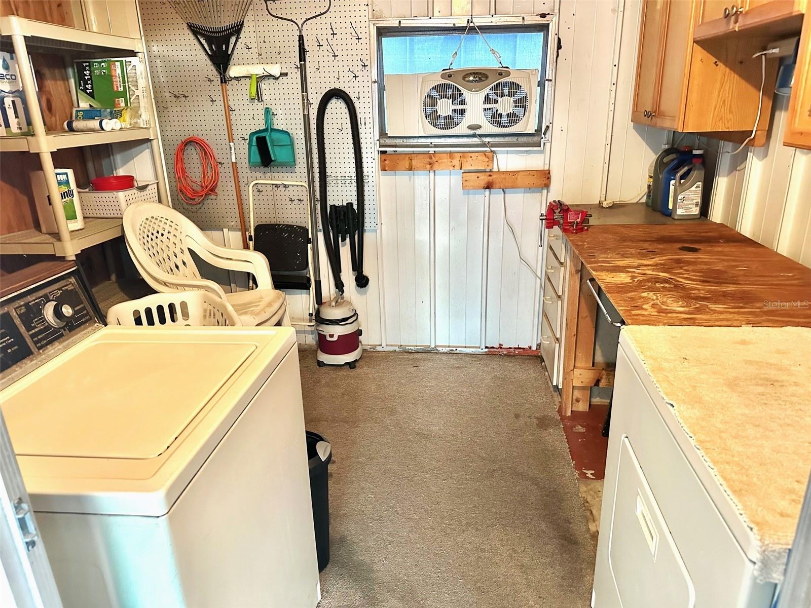 Listing photo id 10 for 11211 101st Street 93