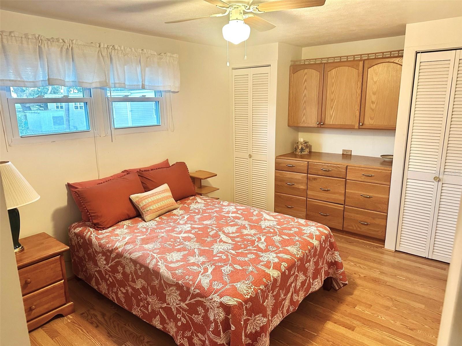 Listing photo id 6 for 11211 101st Street 93