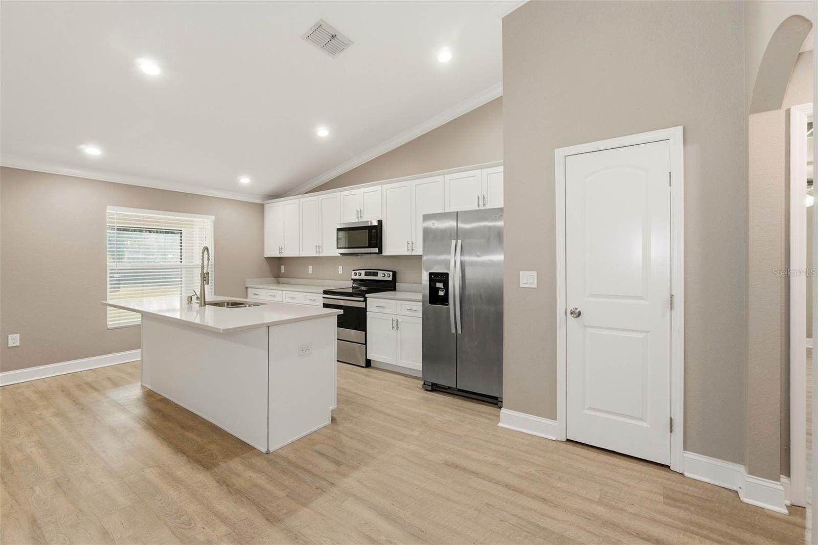 Image 9 of 39 For 4222 Deeson Road