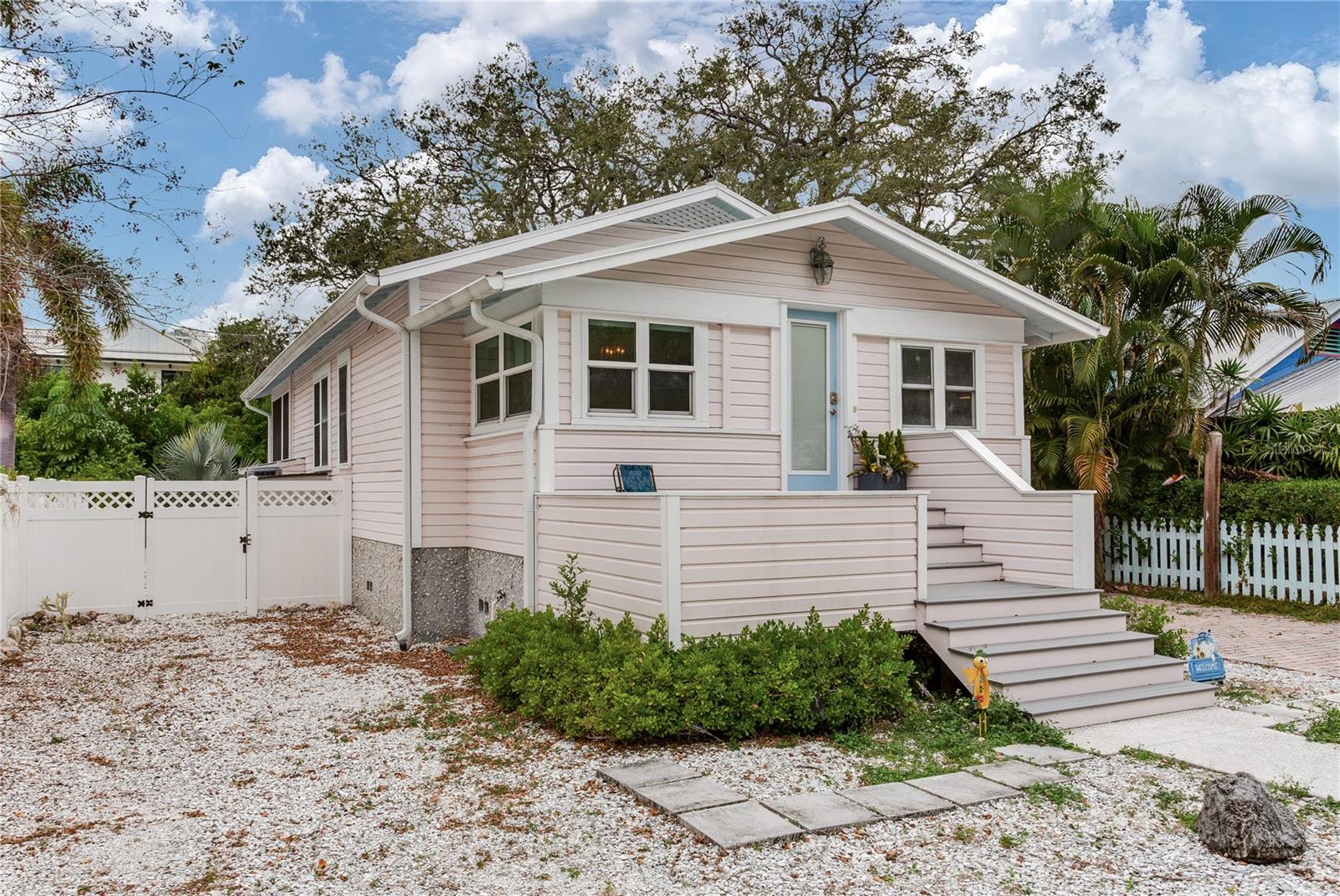 Image 48 of 61 For 652 Ohio Place