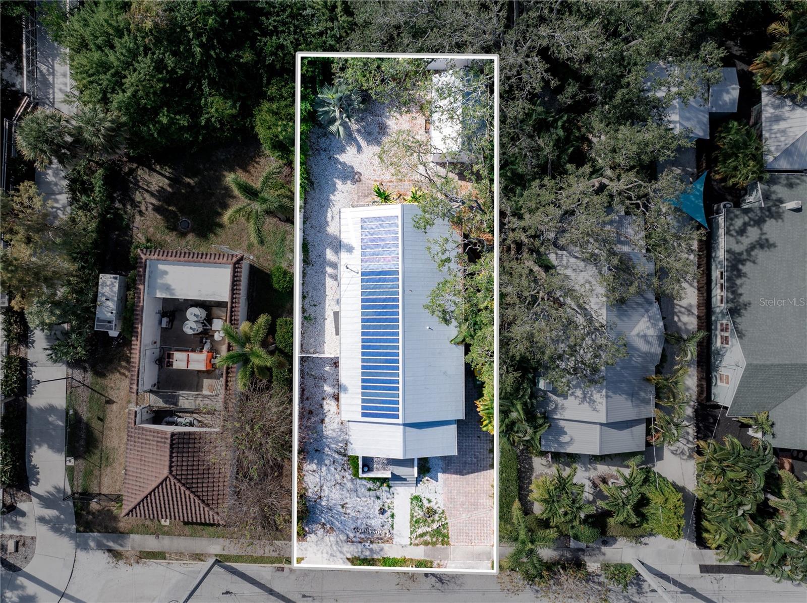 Image 53 of 61 For 652 Ohio Place