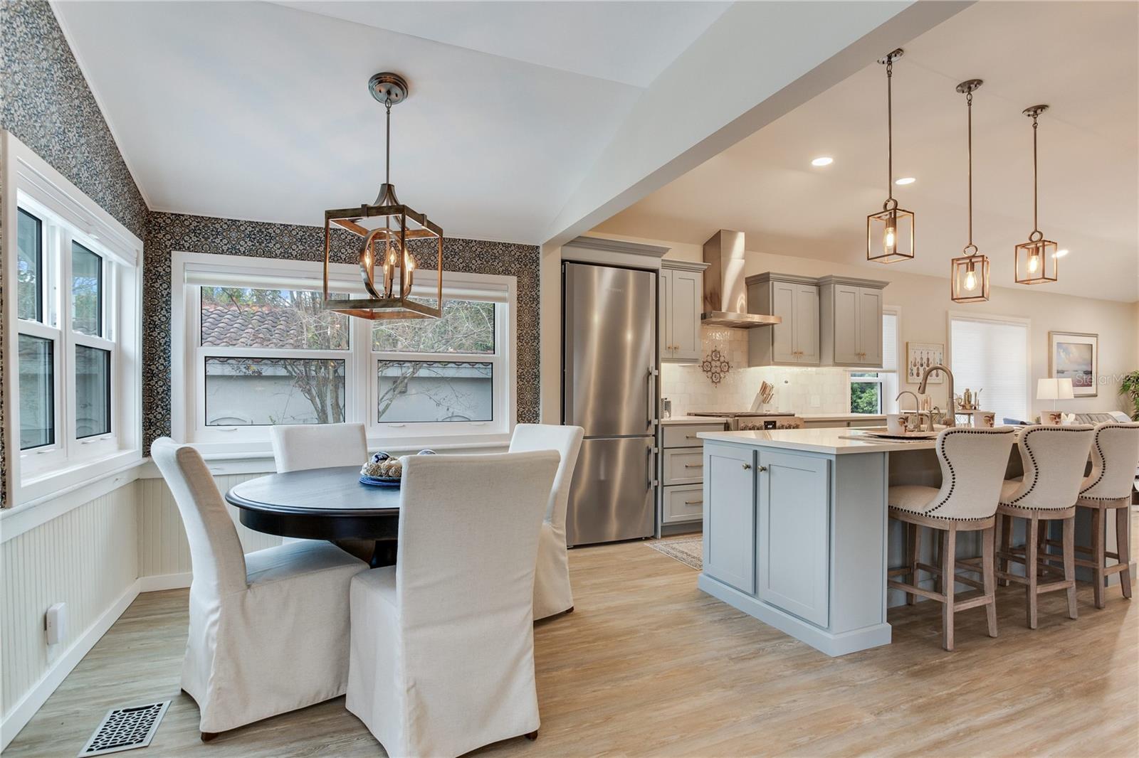 Image 7 of 61 For 652 Ohio Place