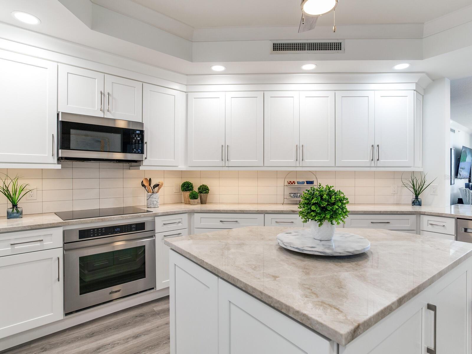 Image 19 of 50 For 15208 Gulf Boulevard 408