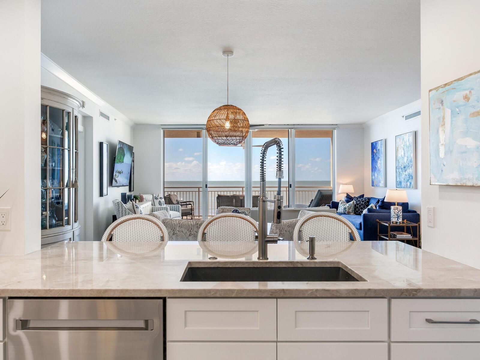 Image 21 of 50 For 15208 Gulf Boulevard 408