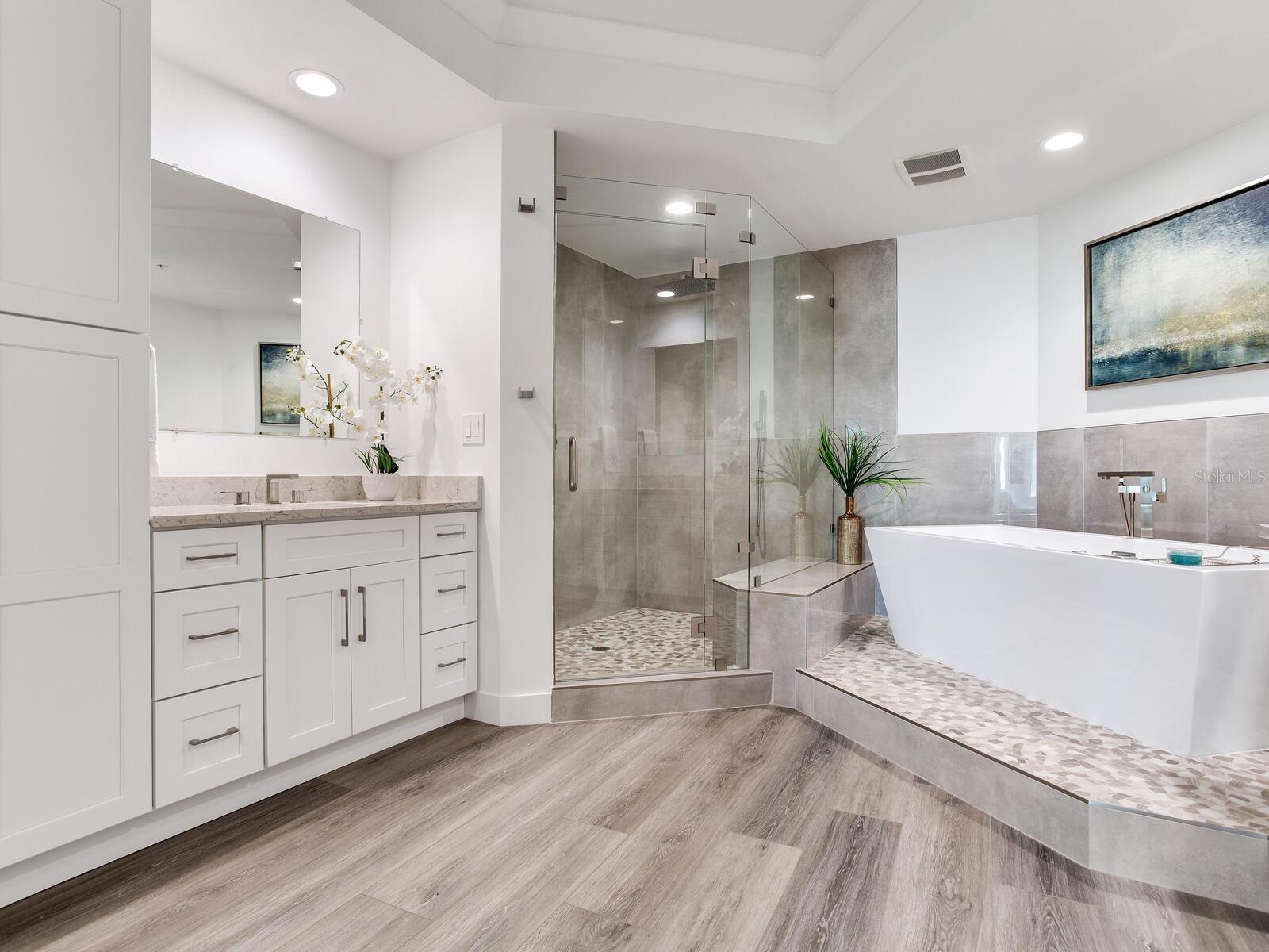 Image 25 of 50 For 15208 Gulf Boulevard 408