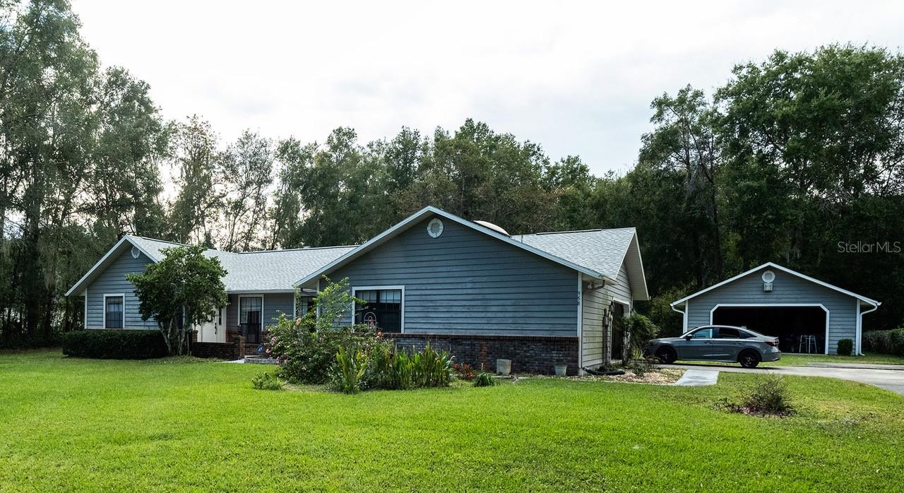 Image 17 of 30 For 958 52nd Court