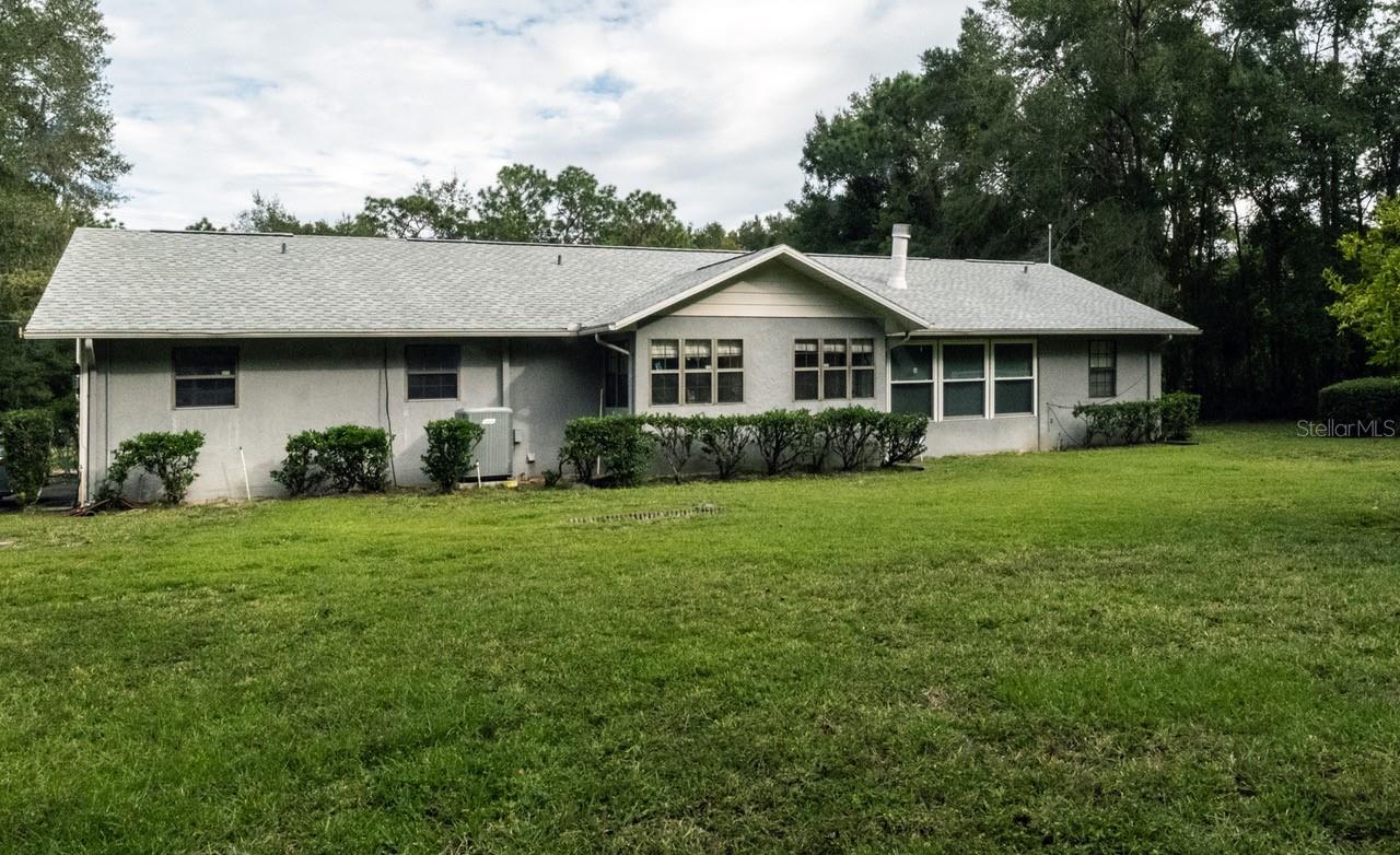 Image 24 of 30 For 958 52nd Court