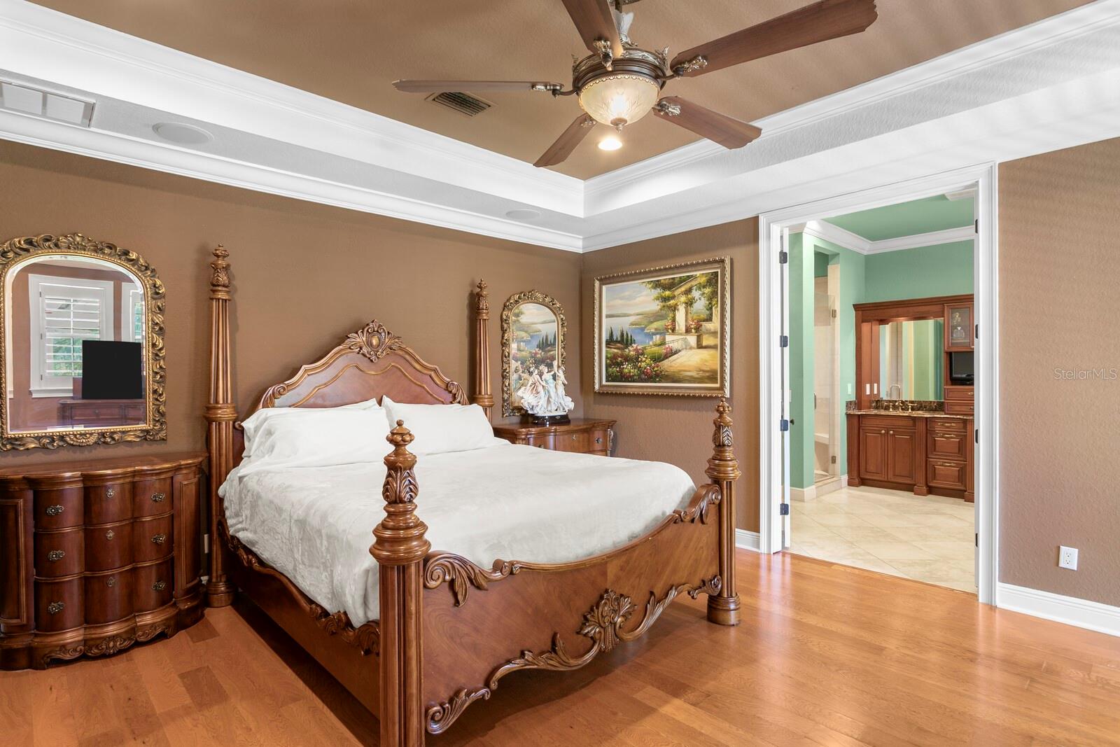 Image 22 of 51 For 4912 Yacht Club Drive