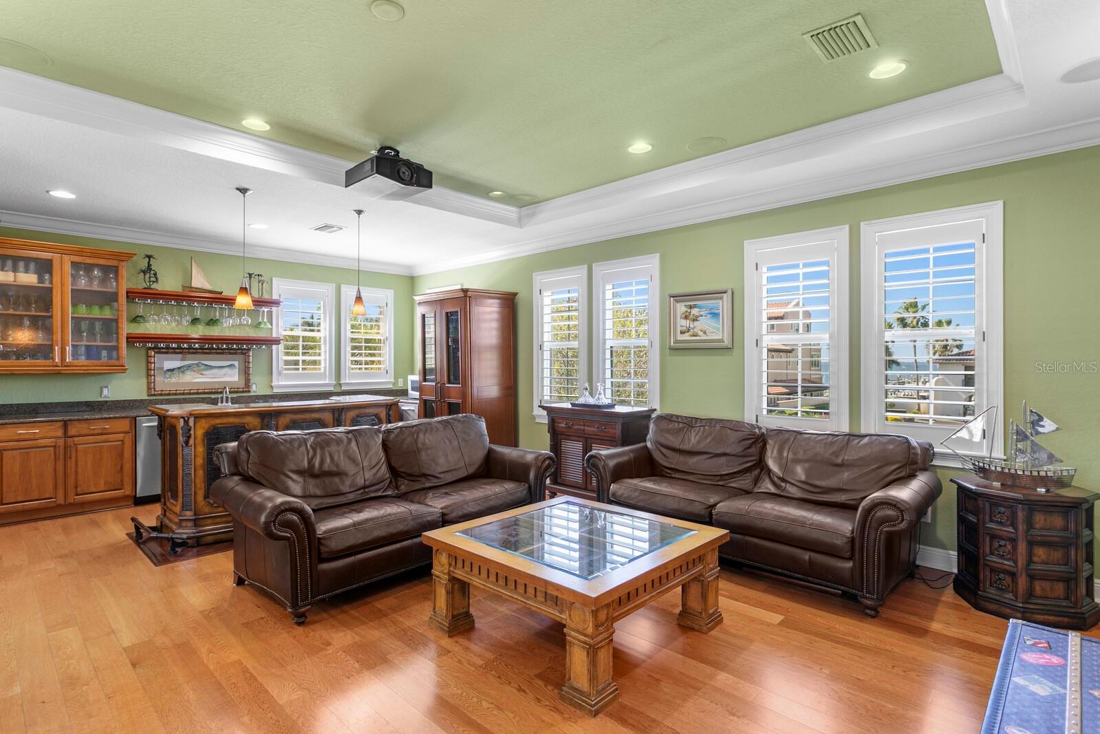 Image 30 of 51 For 4912 Yacht Club Drive