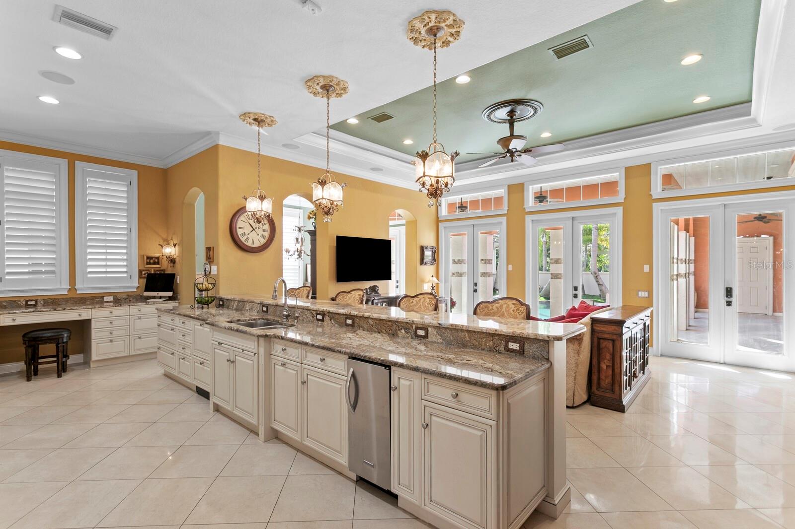 Image 9 of 51 For 4912 Yacht Club Drive