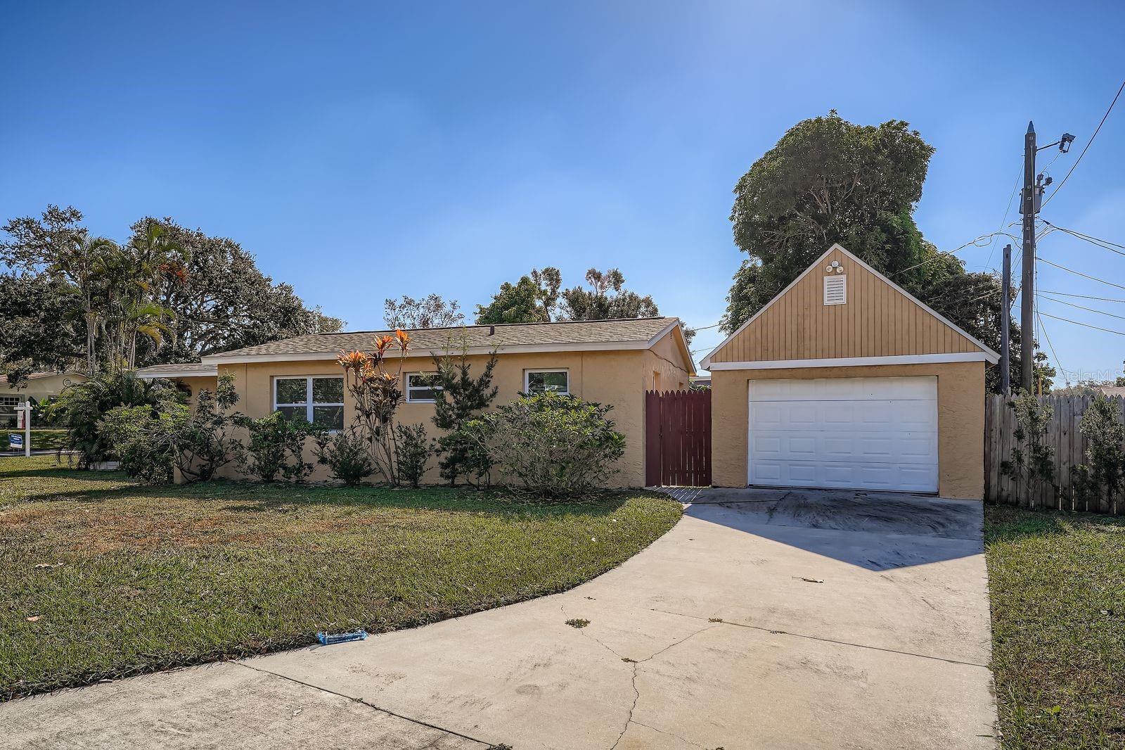 Image 27 of 28 For 13698 120th Street