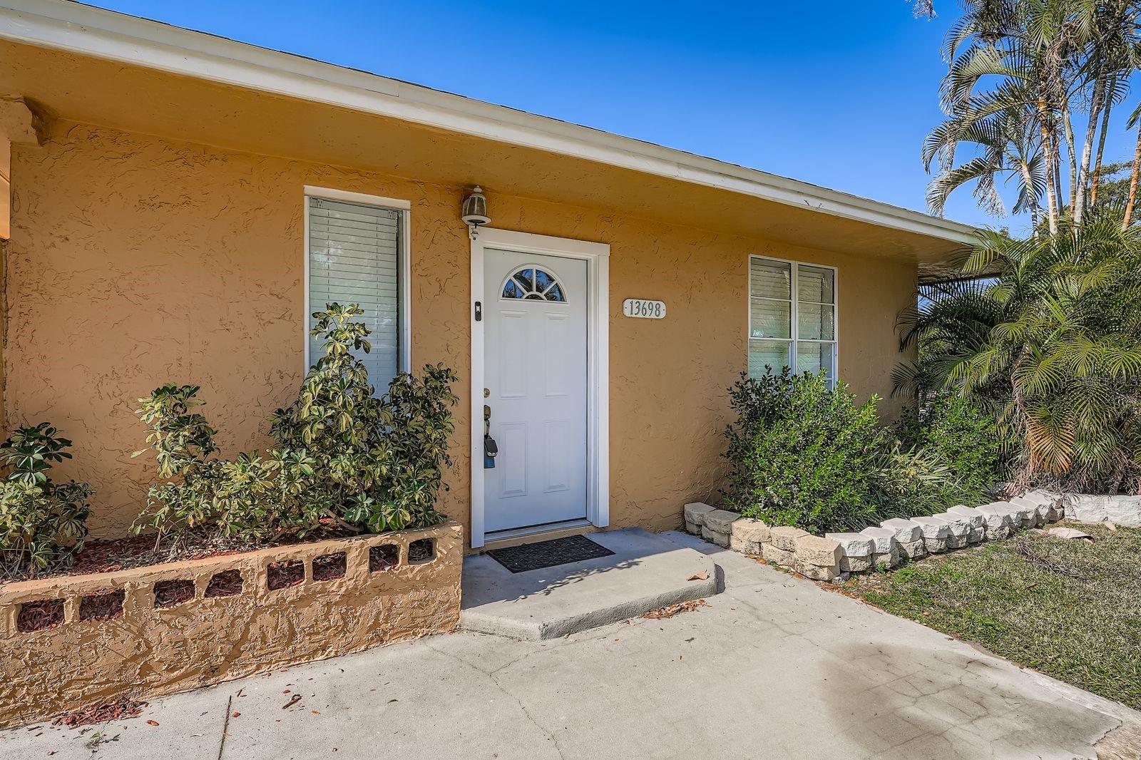 Image 4 of 28 For 13698 120th Street