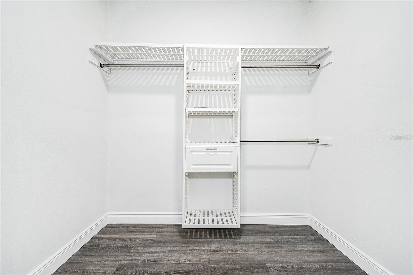 Image 20 of 37 For 16519 Us Highway 41