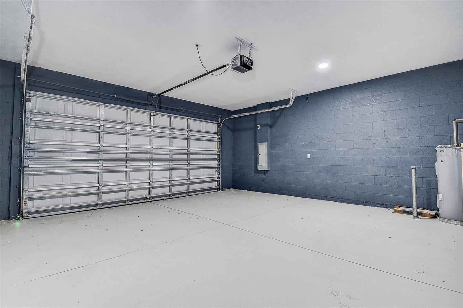 Image 27 of 37 For 16519 Us Highway 41