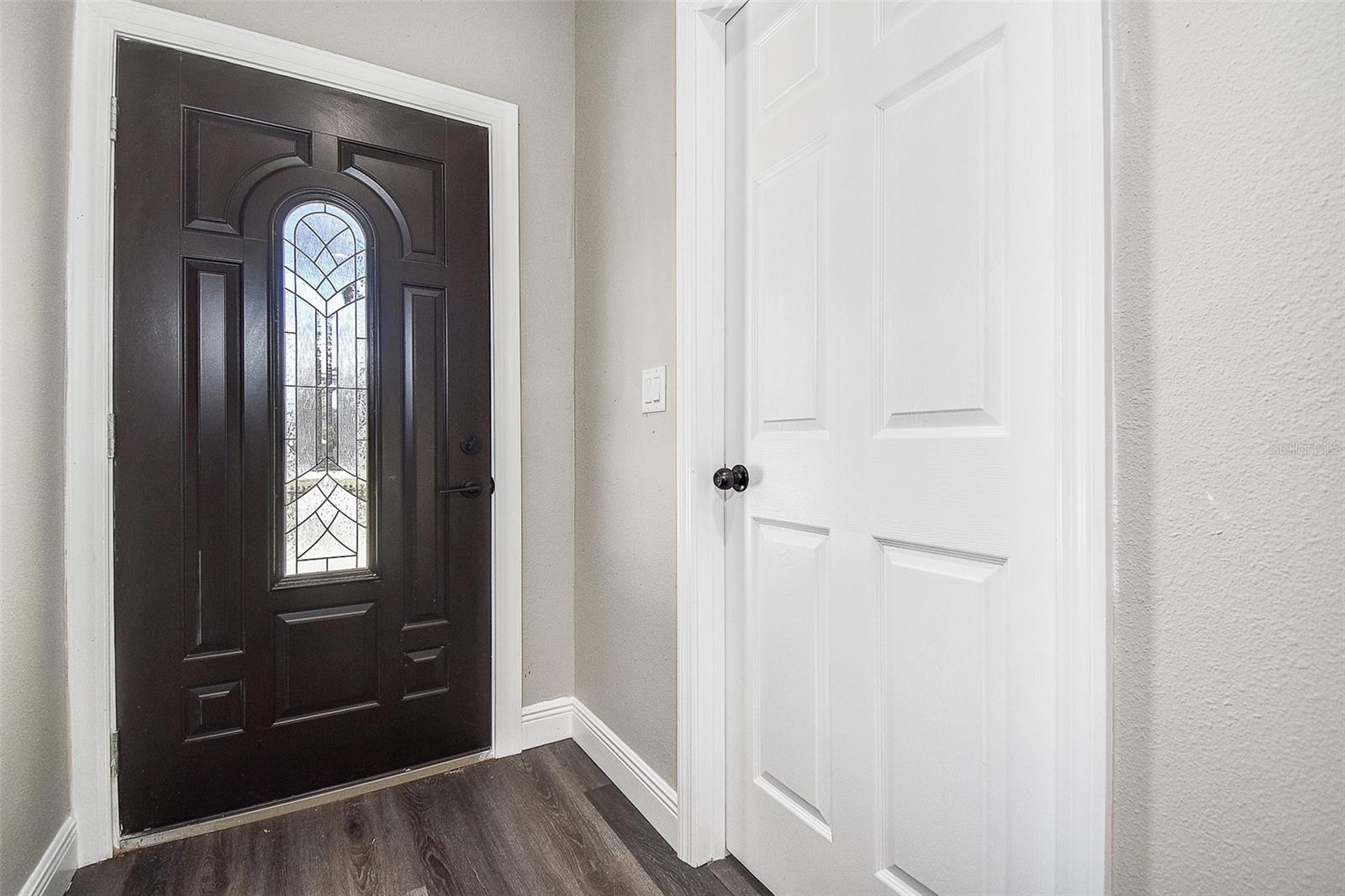 Image 5 of 37 For 16519 Us Highway 41