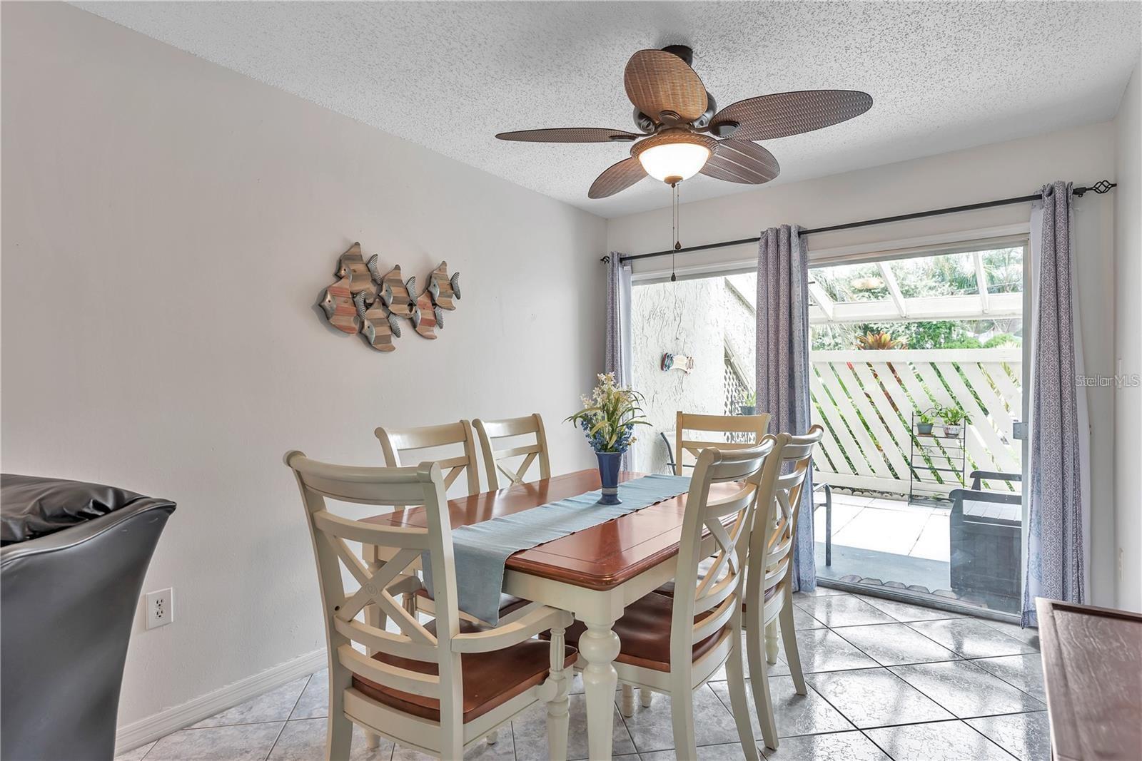 Image 12 of 42 For 425 Windrush Bay Drive 425