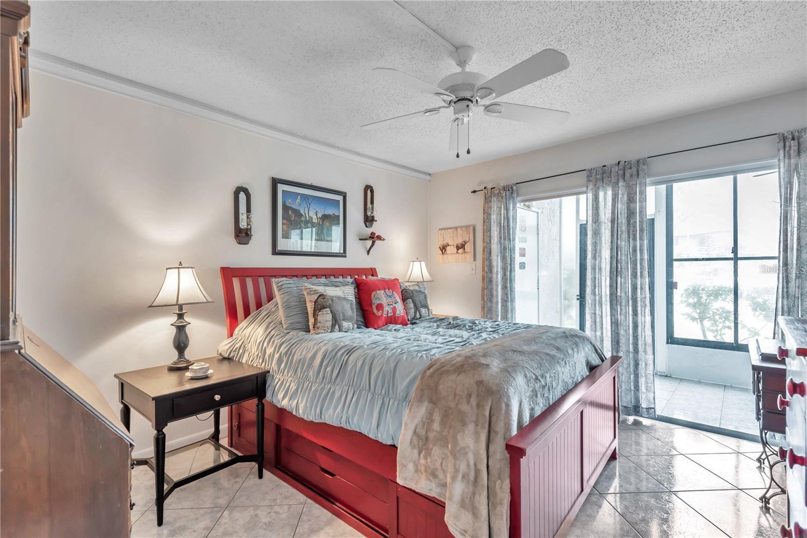 Image 17 of 42 For 425 Windrush Bay Drive 425