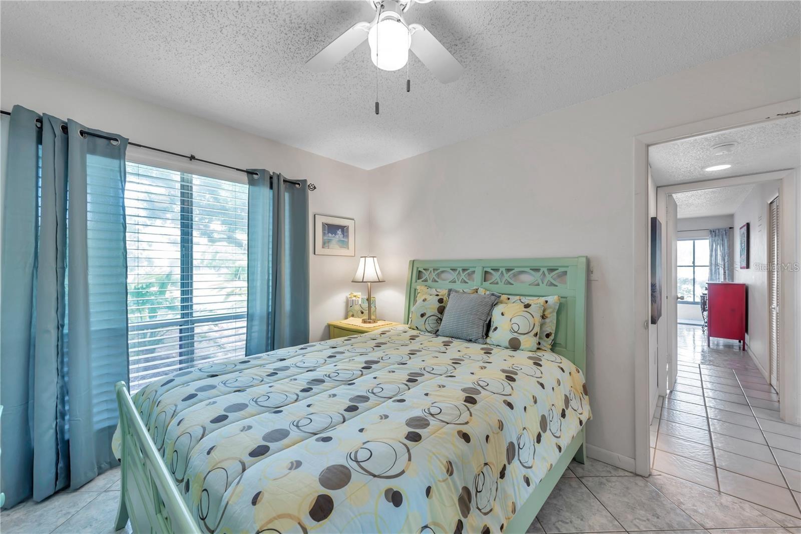 Image 19 of 42 For 425 Windrush Bay Drive 425