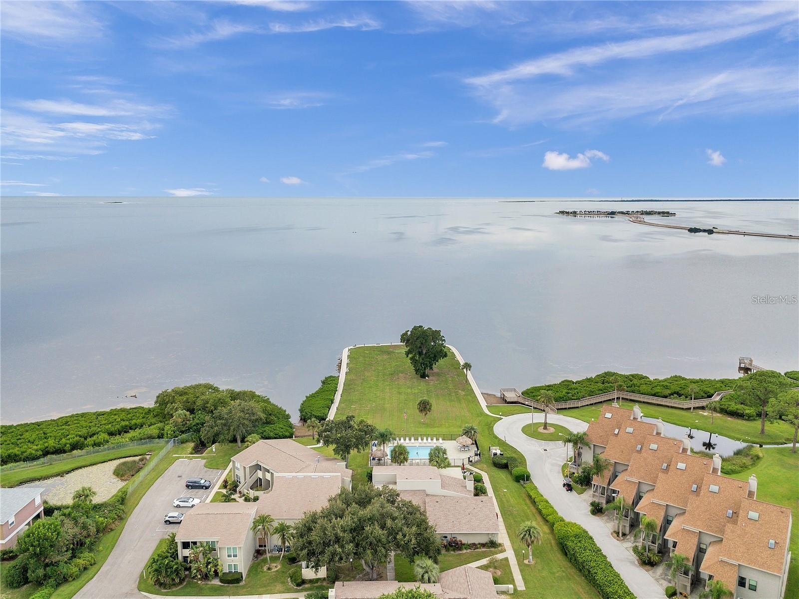 Image 41 of 42 For 425 Windrush Bay Drive 425