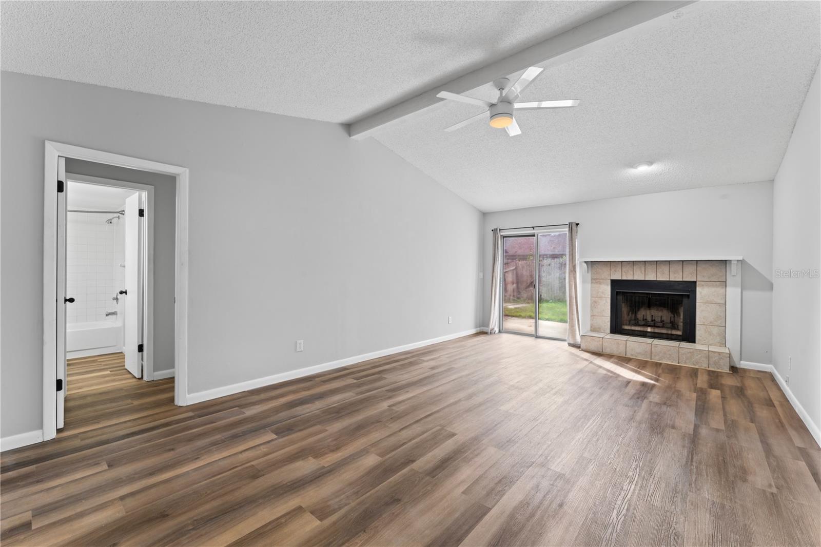 Image 11 of 26 For 5108 Lawnton Court