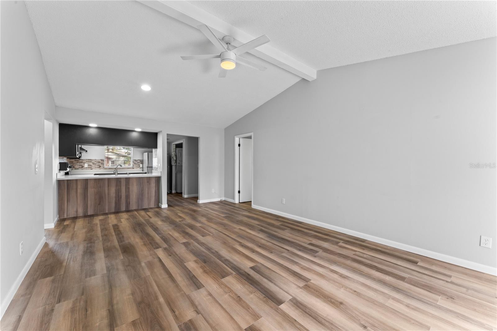 Image 12 of 26 For 5108 Lawnton Court