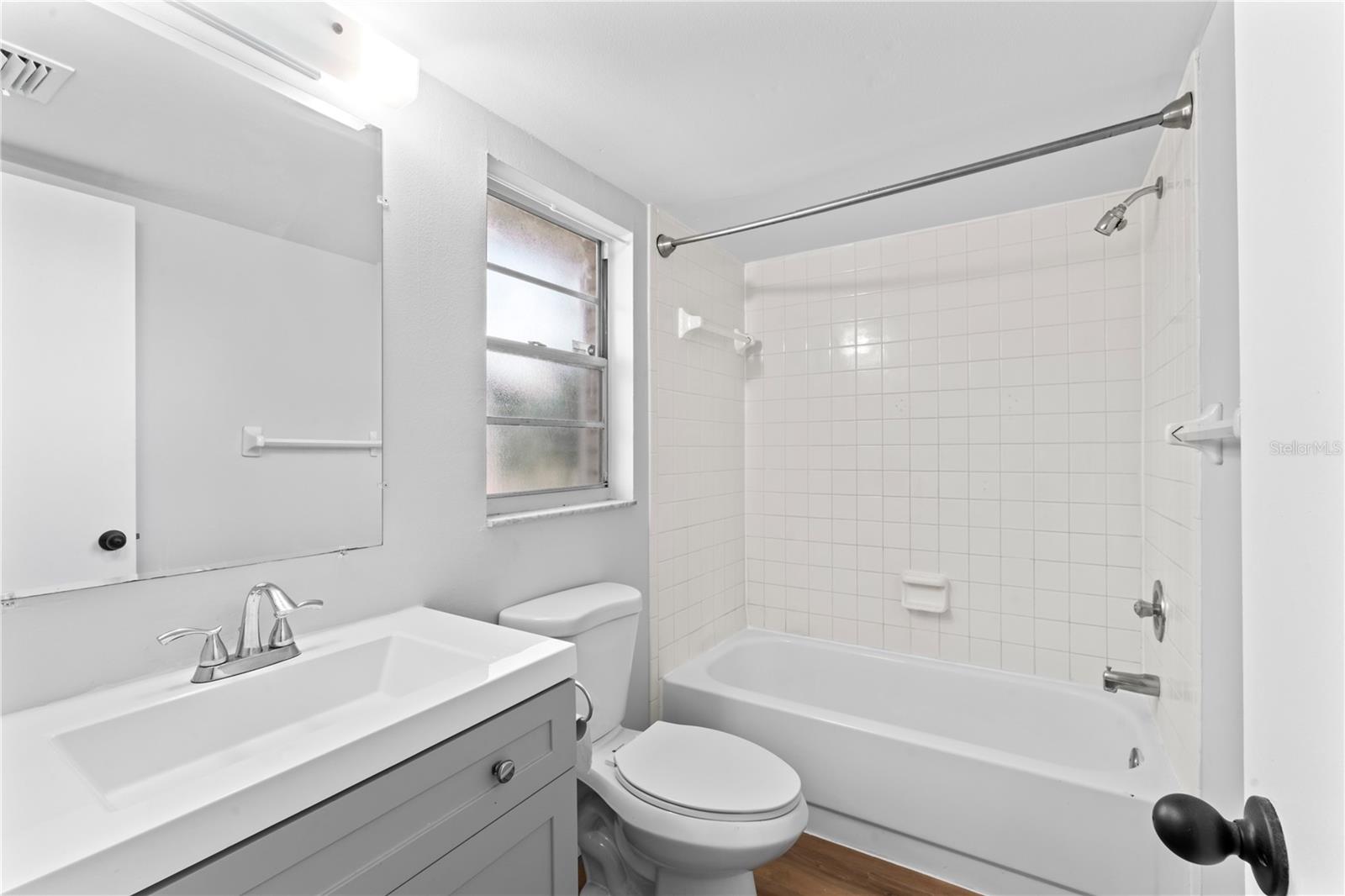 Image 16 of 26 For 5108 Lawnton Court