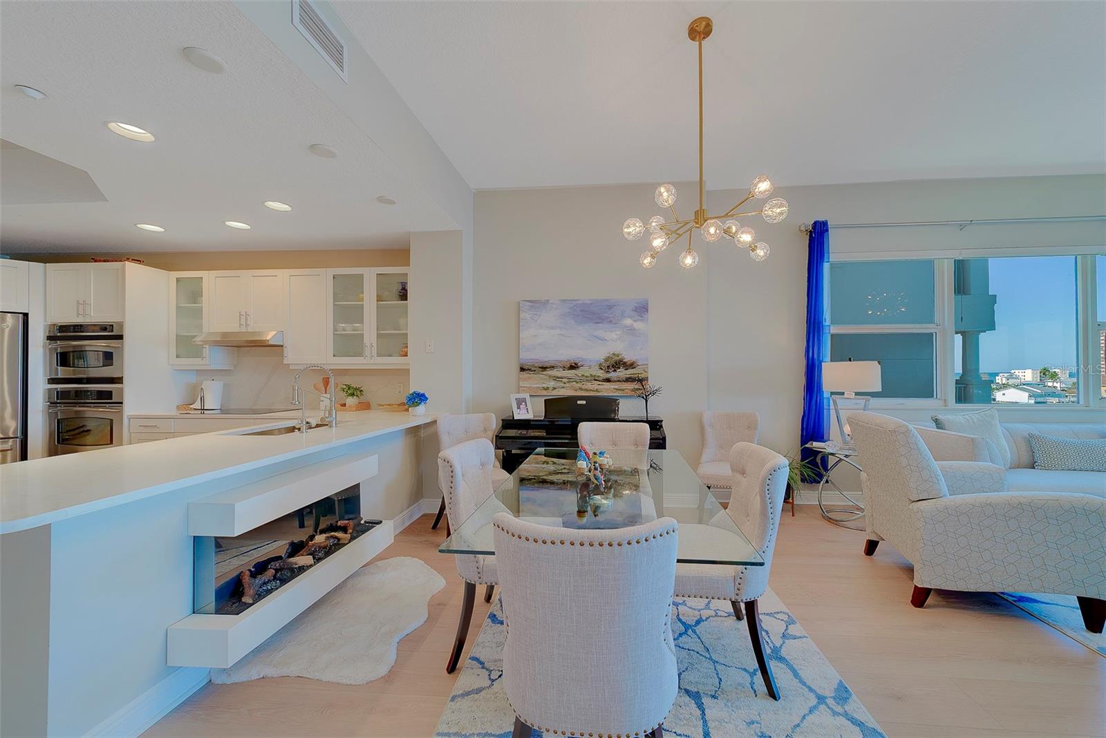 Image 17 of 74 For 17735 Gulf Boulevard 501