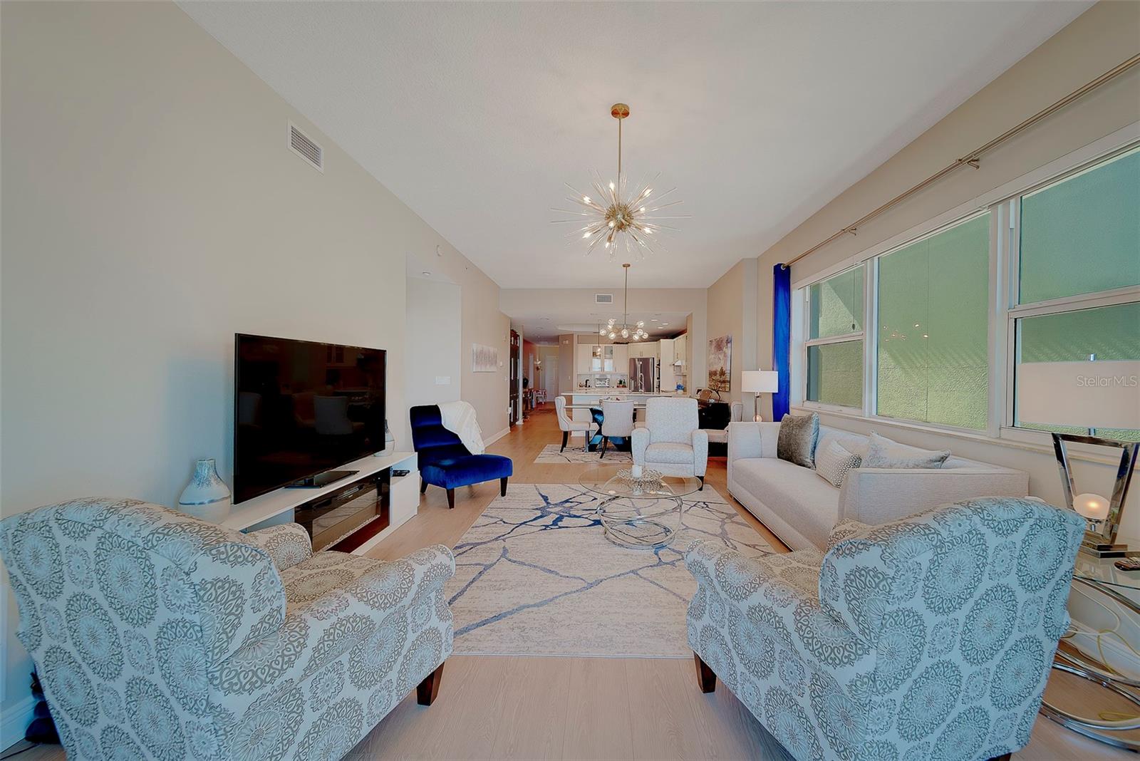 Image 20 of 74 For 17735 Gulf Boulevard 501