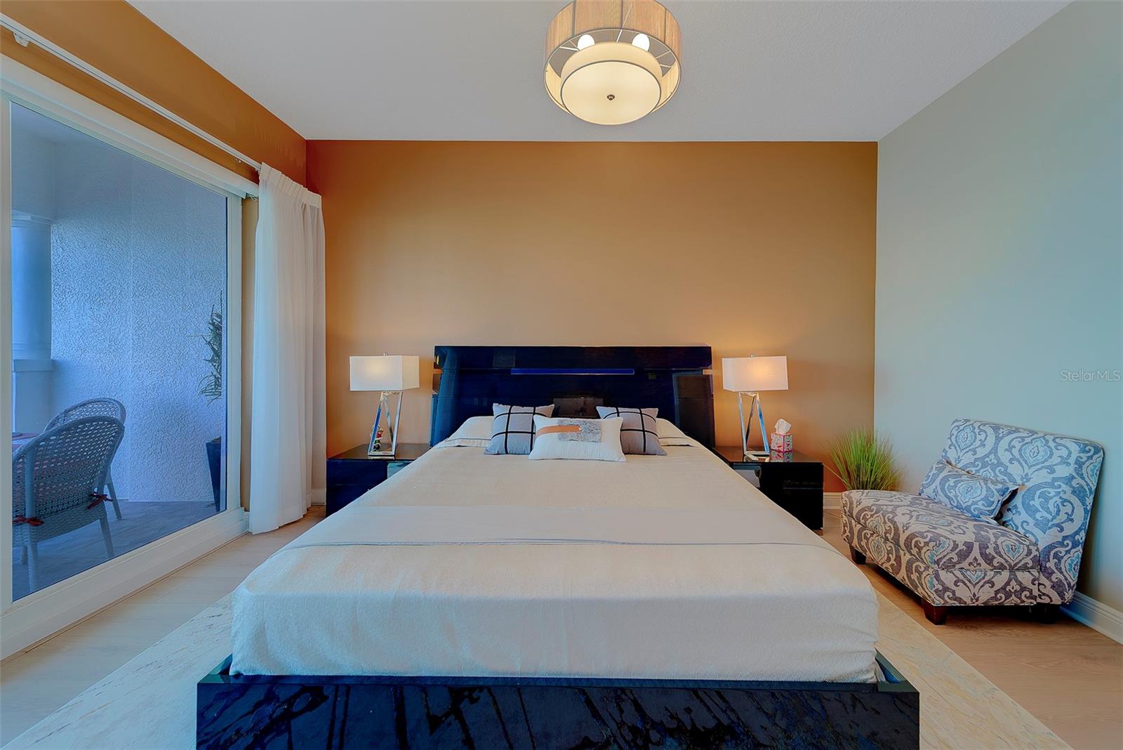 Image 28 of 74 For 17735 Gulf Boulevard 501